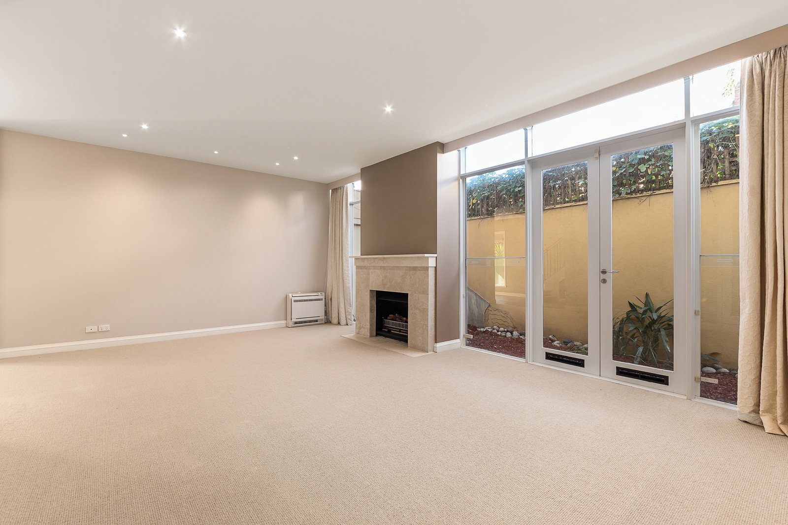 Gallery: 8 Barkly Street