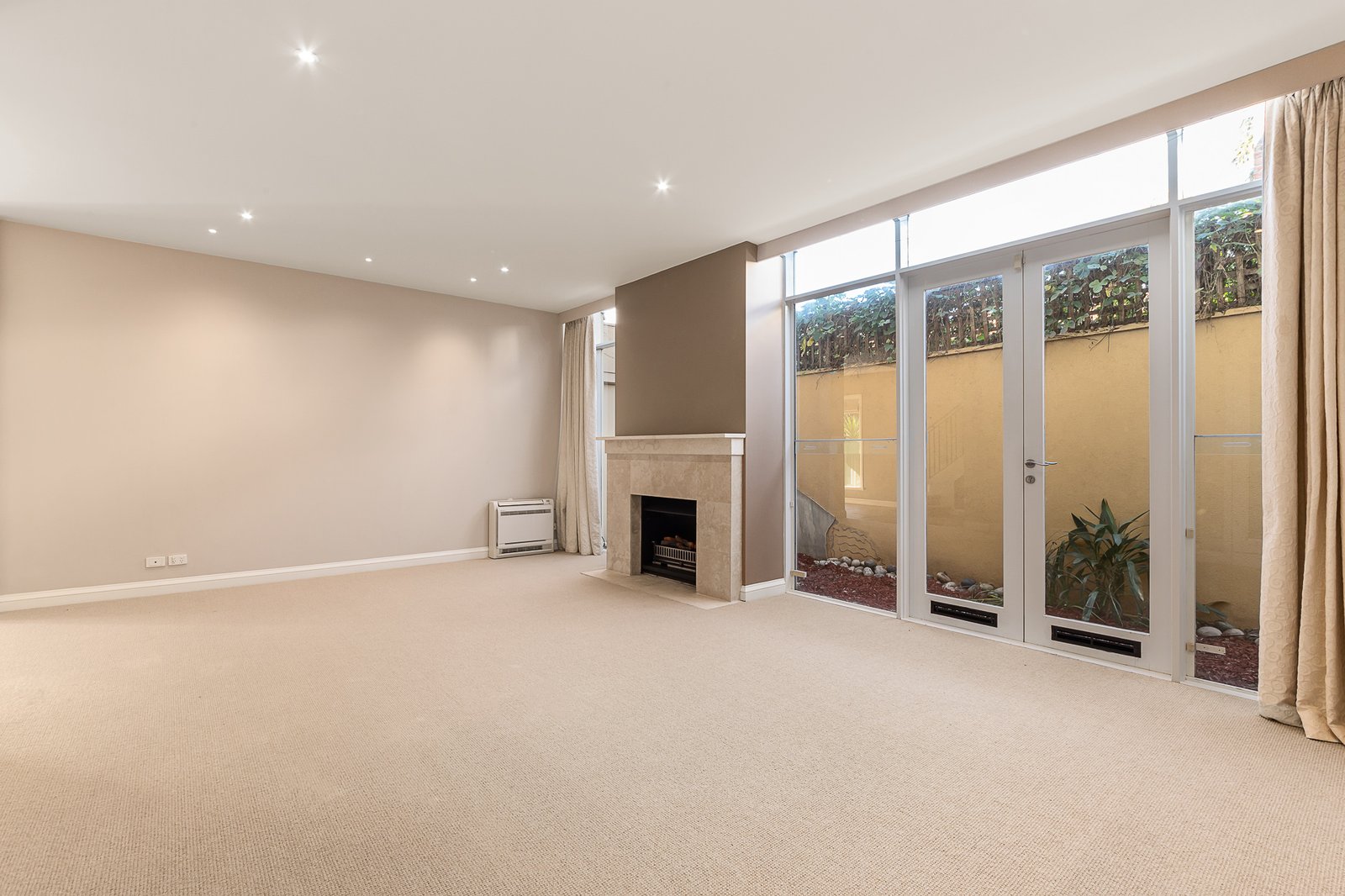 Gallery: 8 Barkly Street