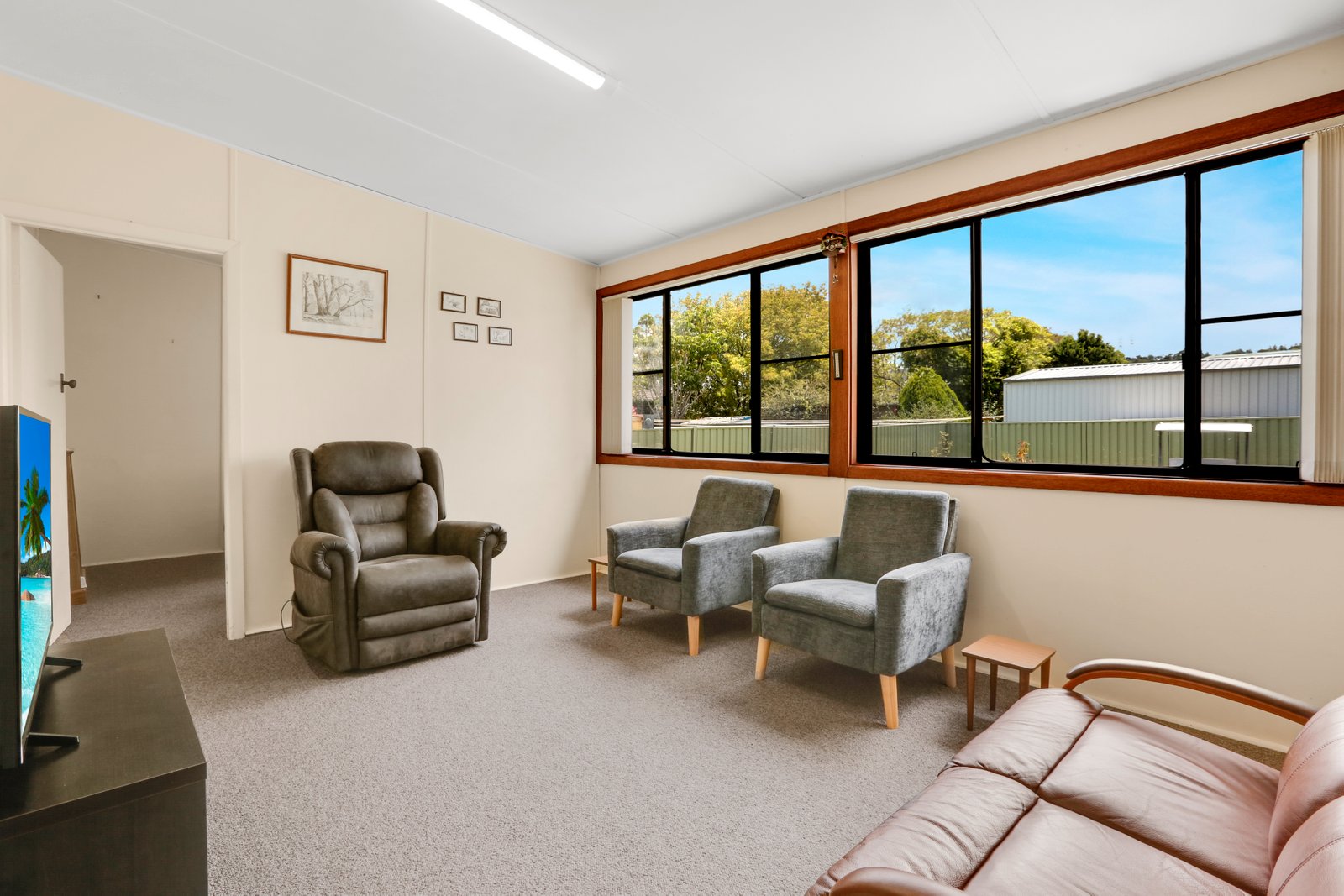 8 Barnes Street BERKELEY 7