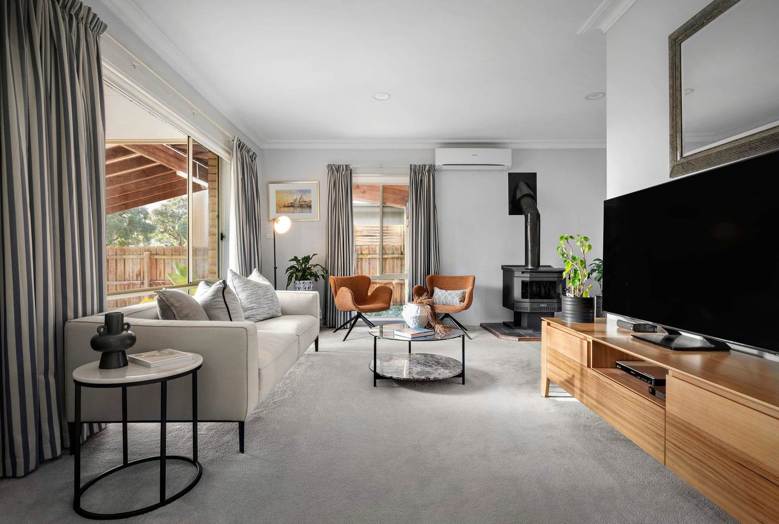 Gallery: 8 Barnet Street