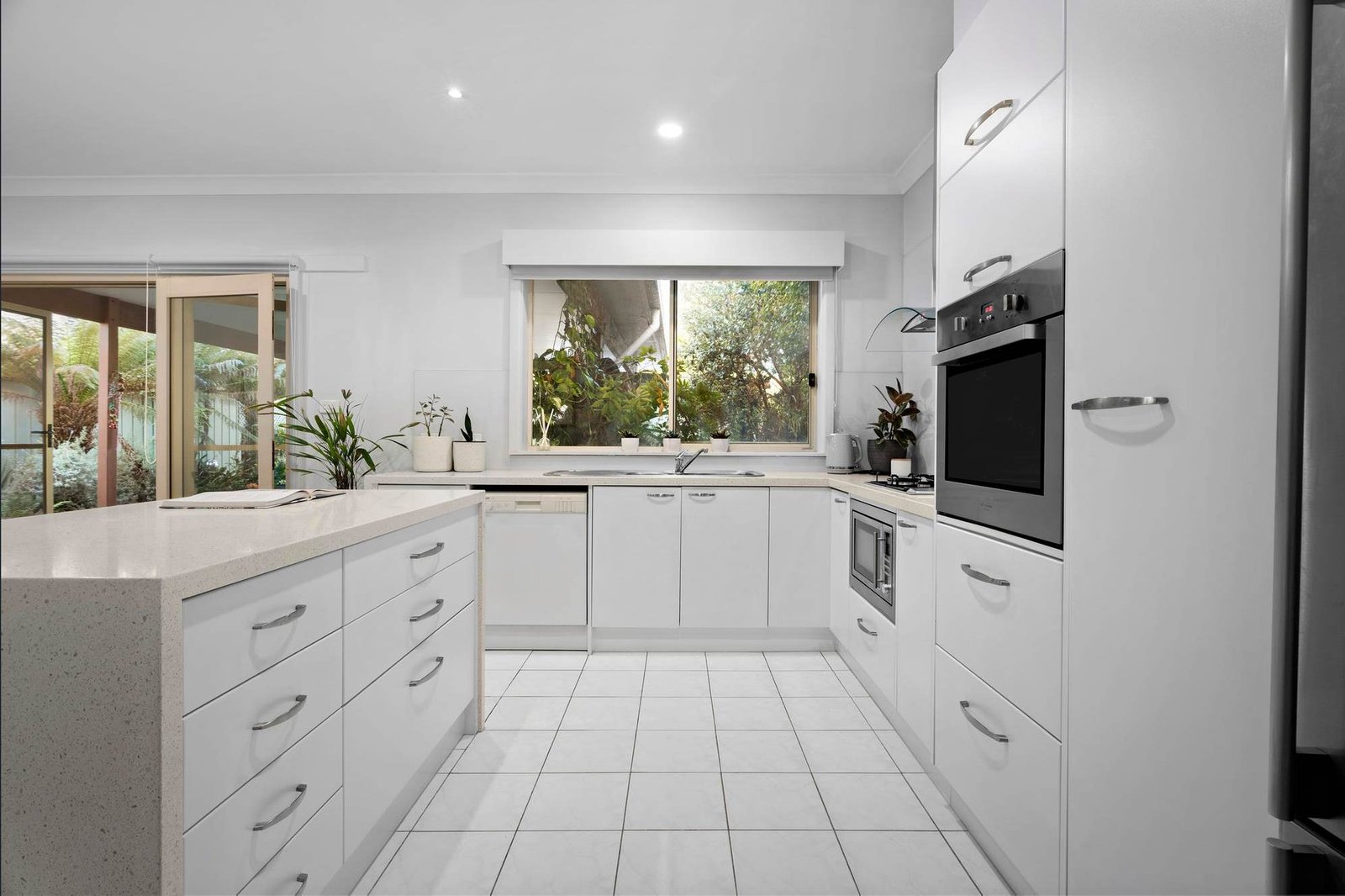 Gallery: 8 Barnet Street