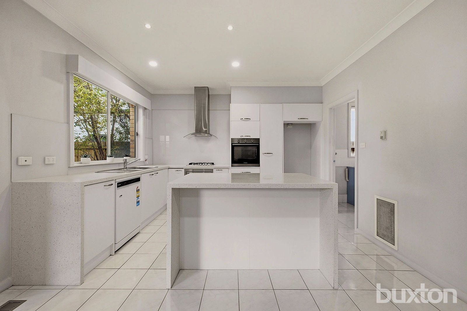 Gallery: 8 Barnet Street