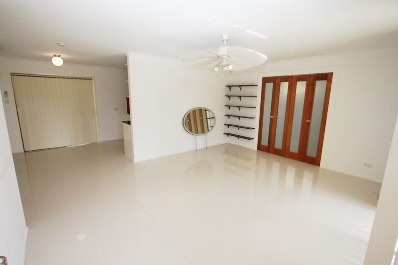 8 Bartlett Avenue NERANG 12