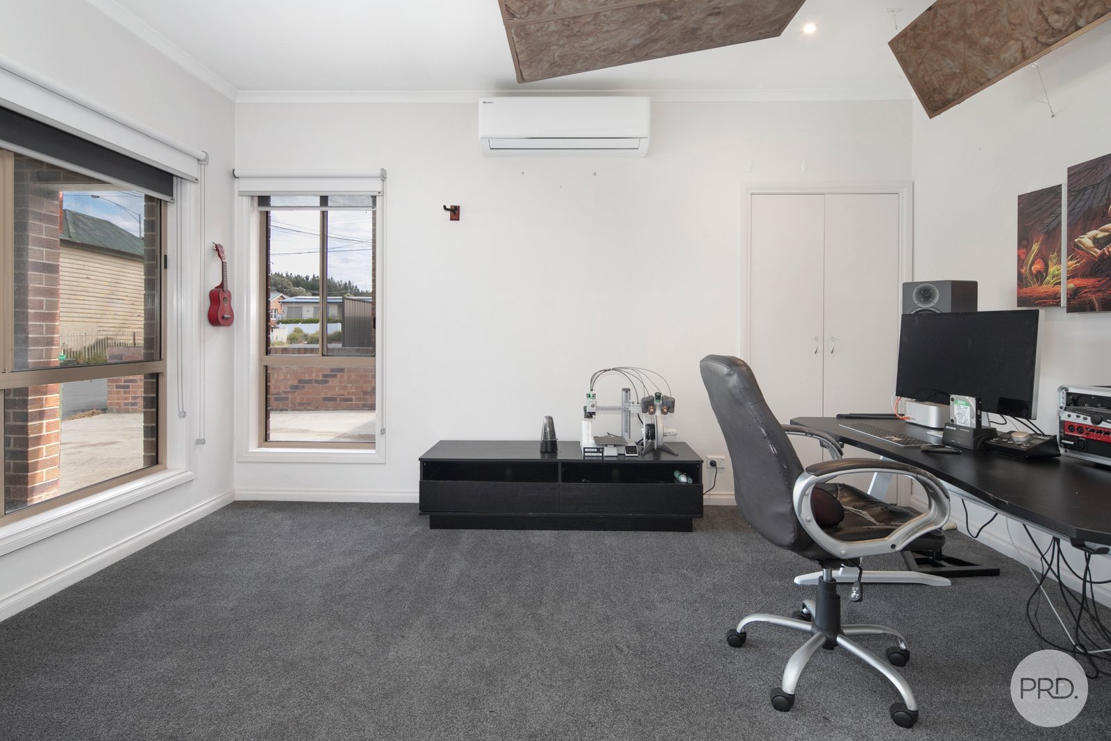 8 Bartley Avenue CANADIAN 3