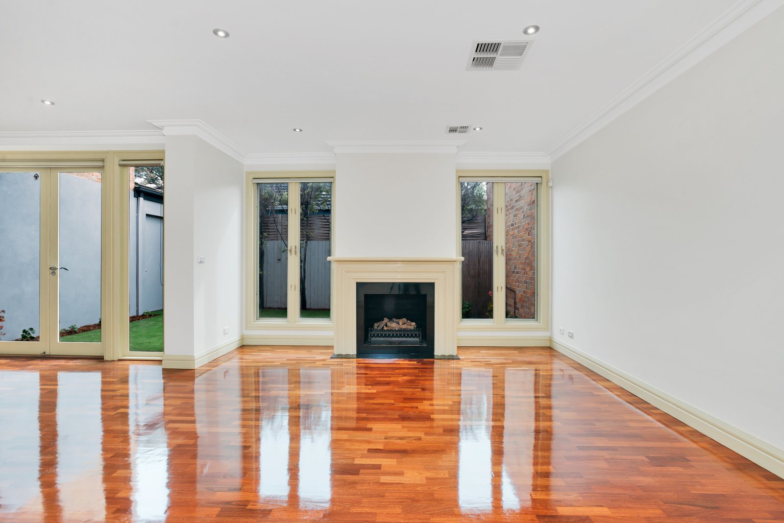 Gallery: 8 Bateman Street
