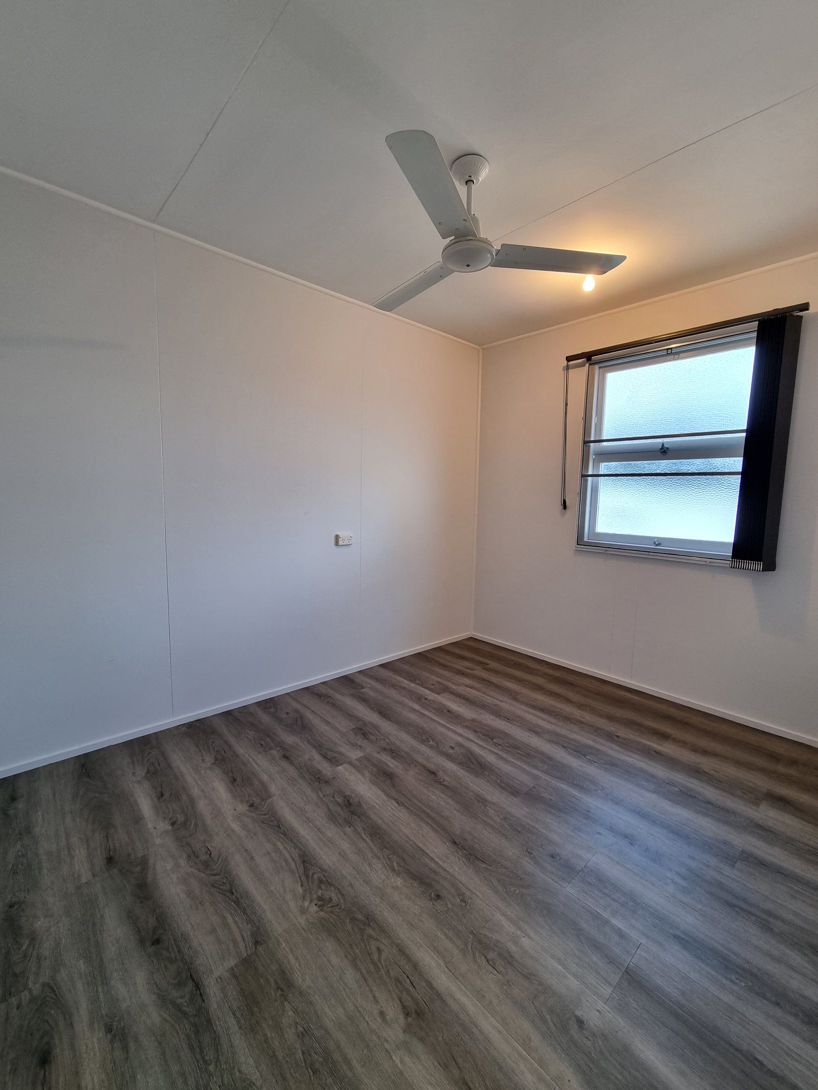 8 BATES Street MIRIAM VALE 10