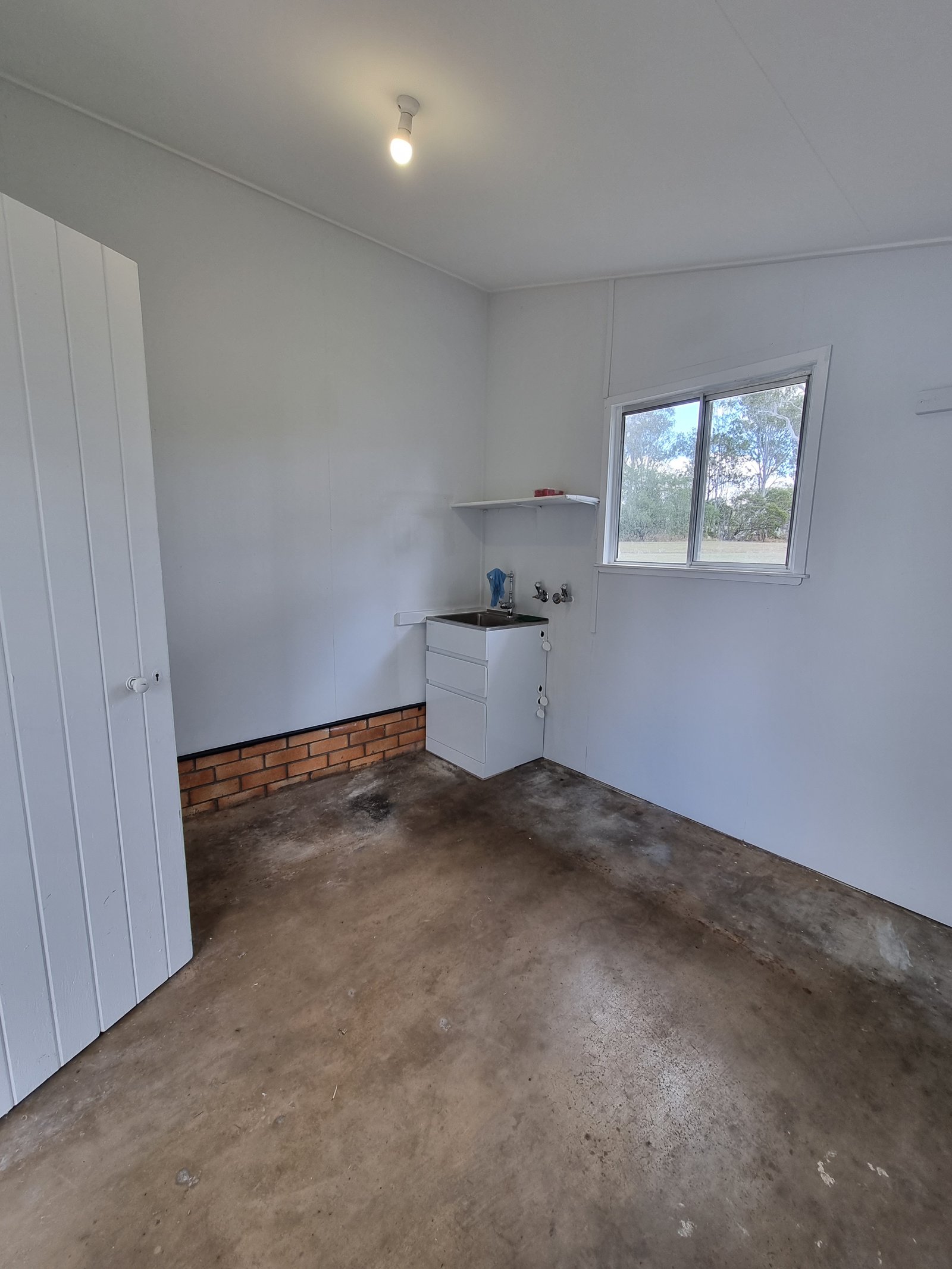 8 BATES Street MIRIAM VALE 13