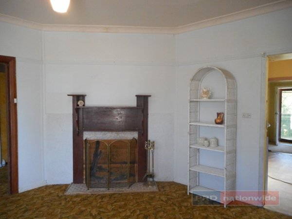 8 Batlow Avenue BATLOW 2
