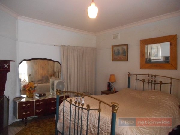 8 Batlow Avenue BATLOW 12