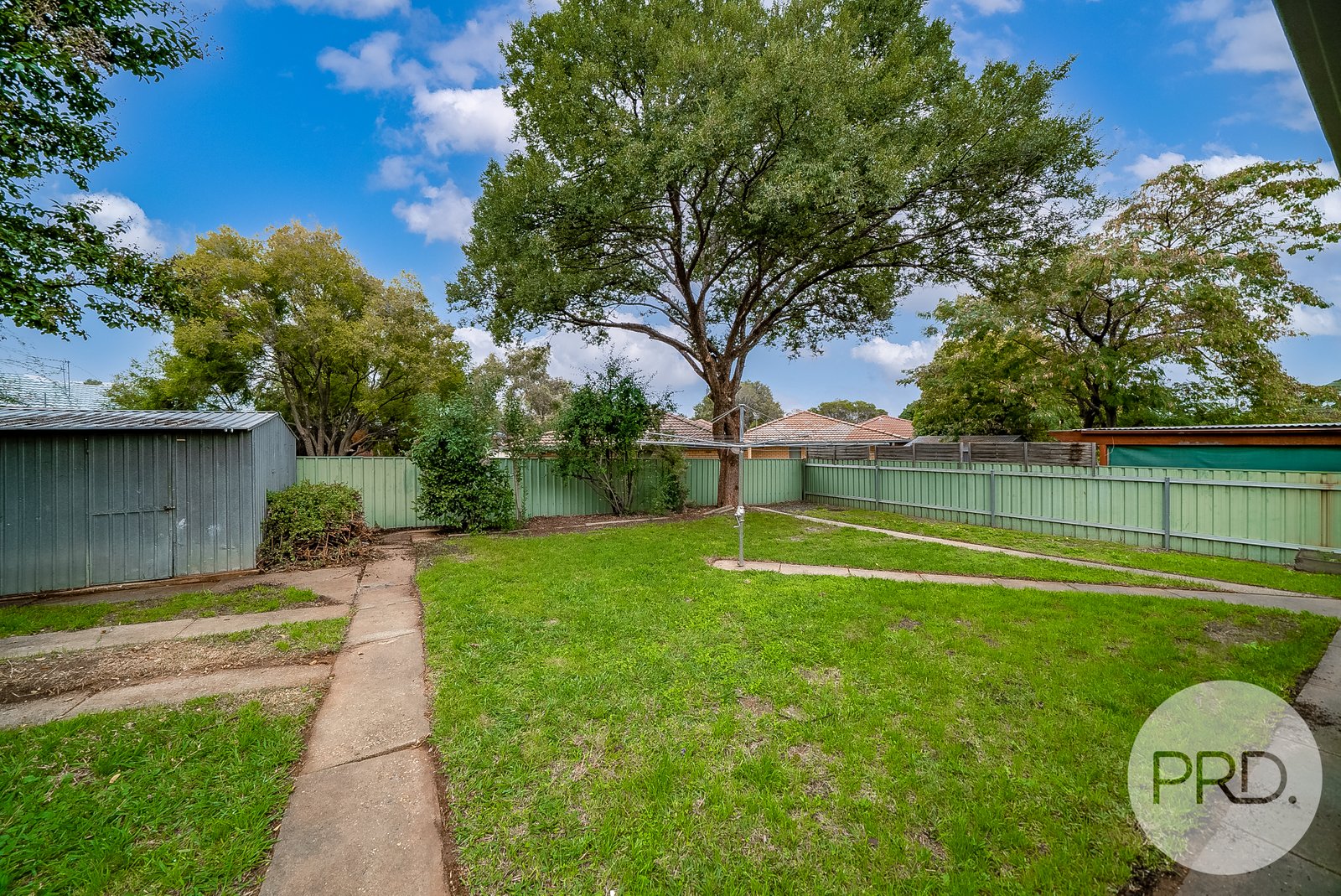 8 Bavaria Street TOLLAND 11