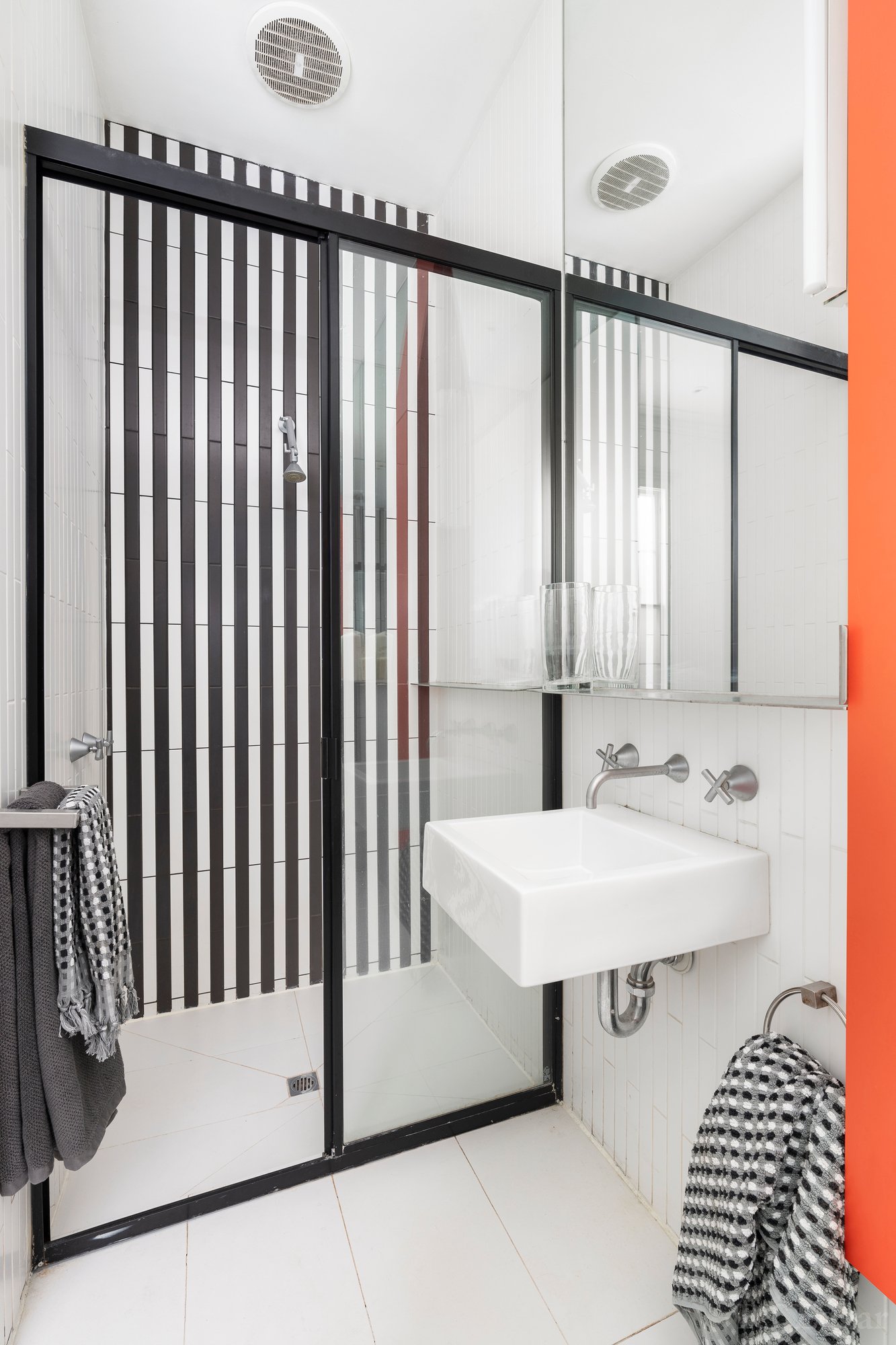 Real Estate and Property in 8 Bayview Street, Prahran, VIC