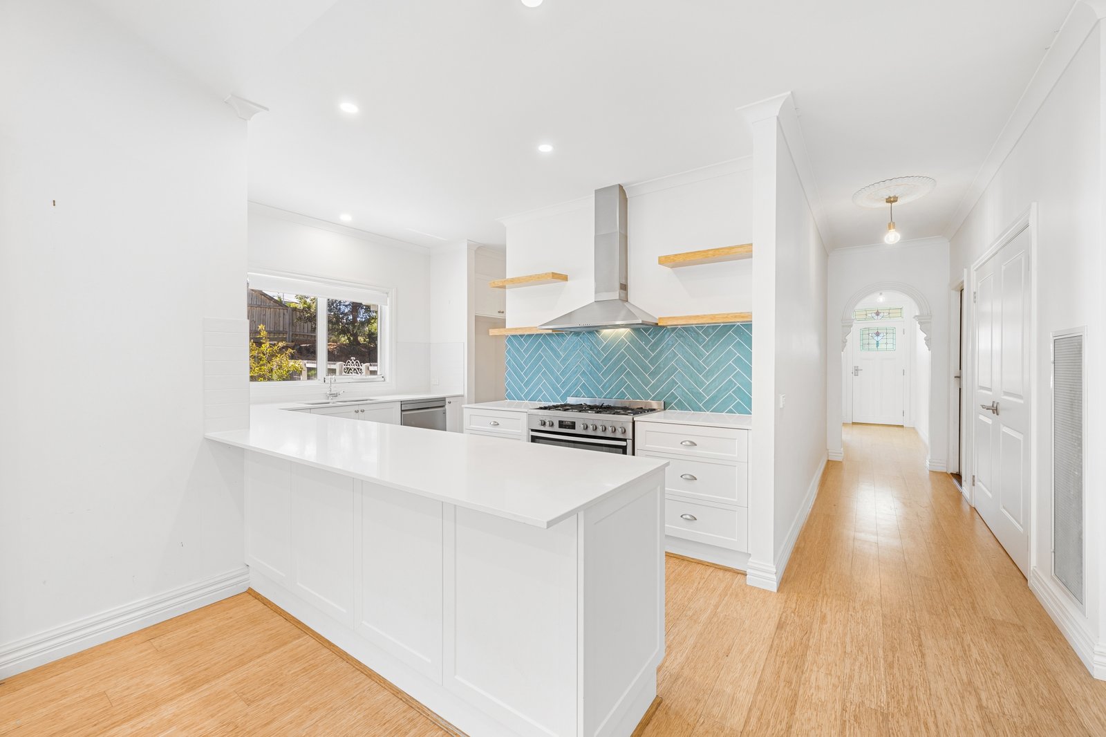 Real Estate and Property in 8 Beaumont Place, Woodend, VIC