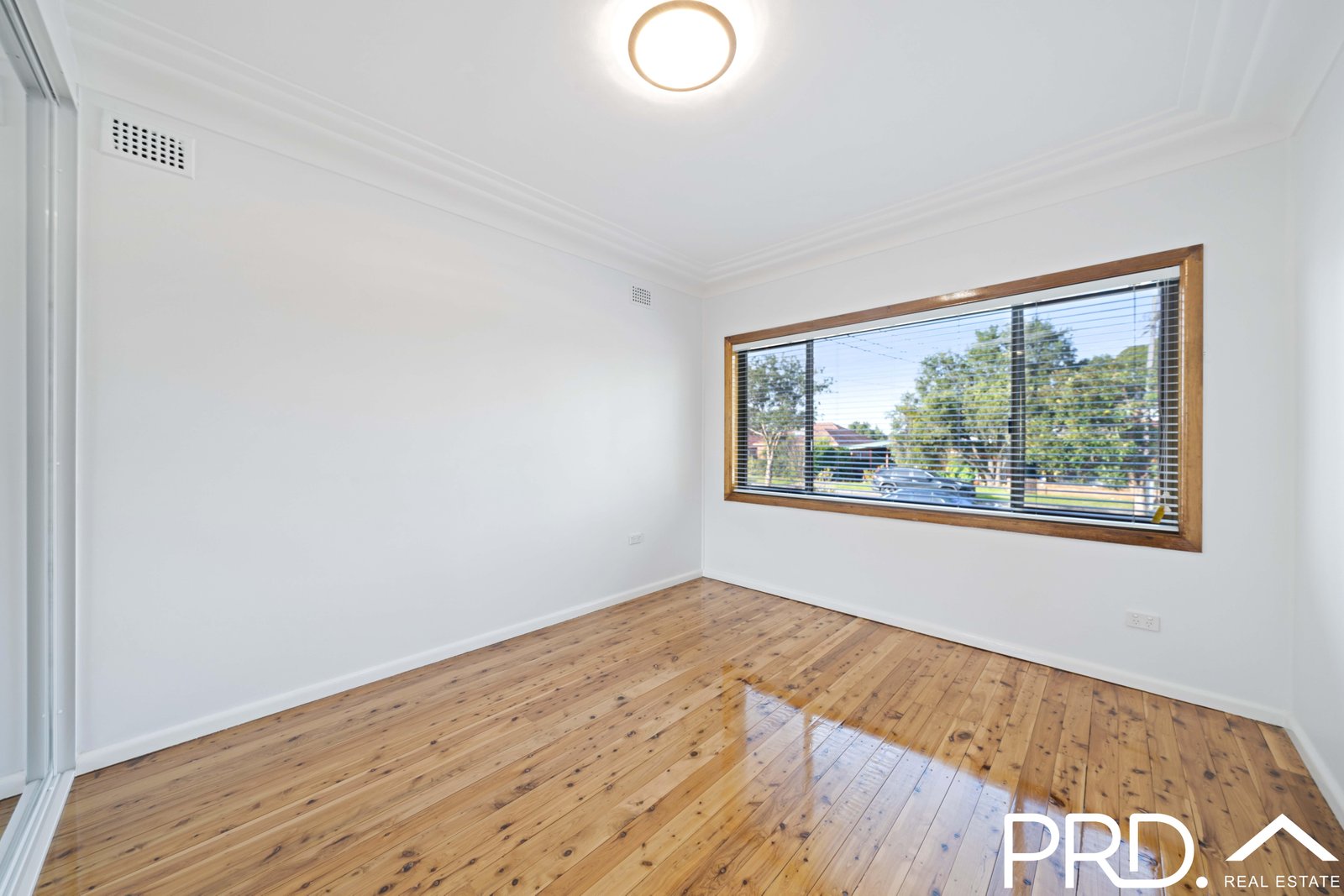 8 Bebe Avenue REVESBY 2