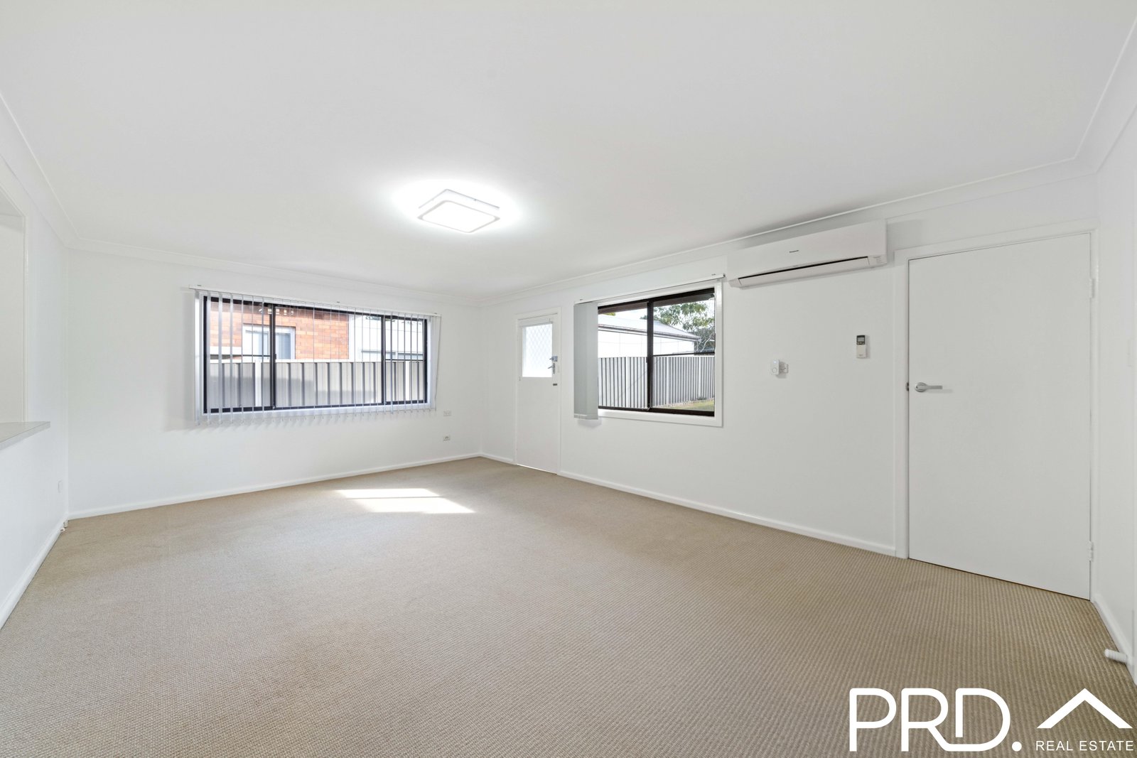 8 Bebe Avenue REVESBY 4