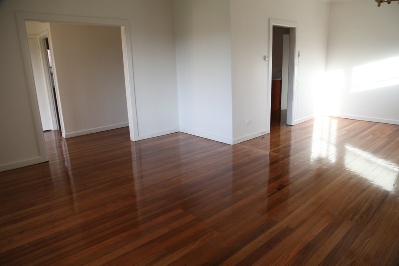 Gallery: 8 Beddoe Avenue