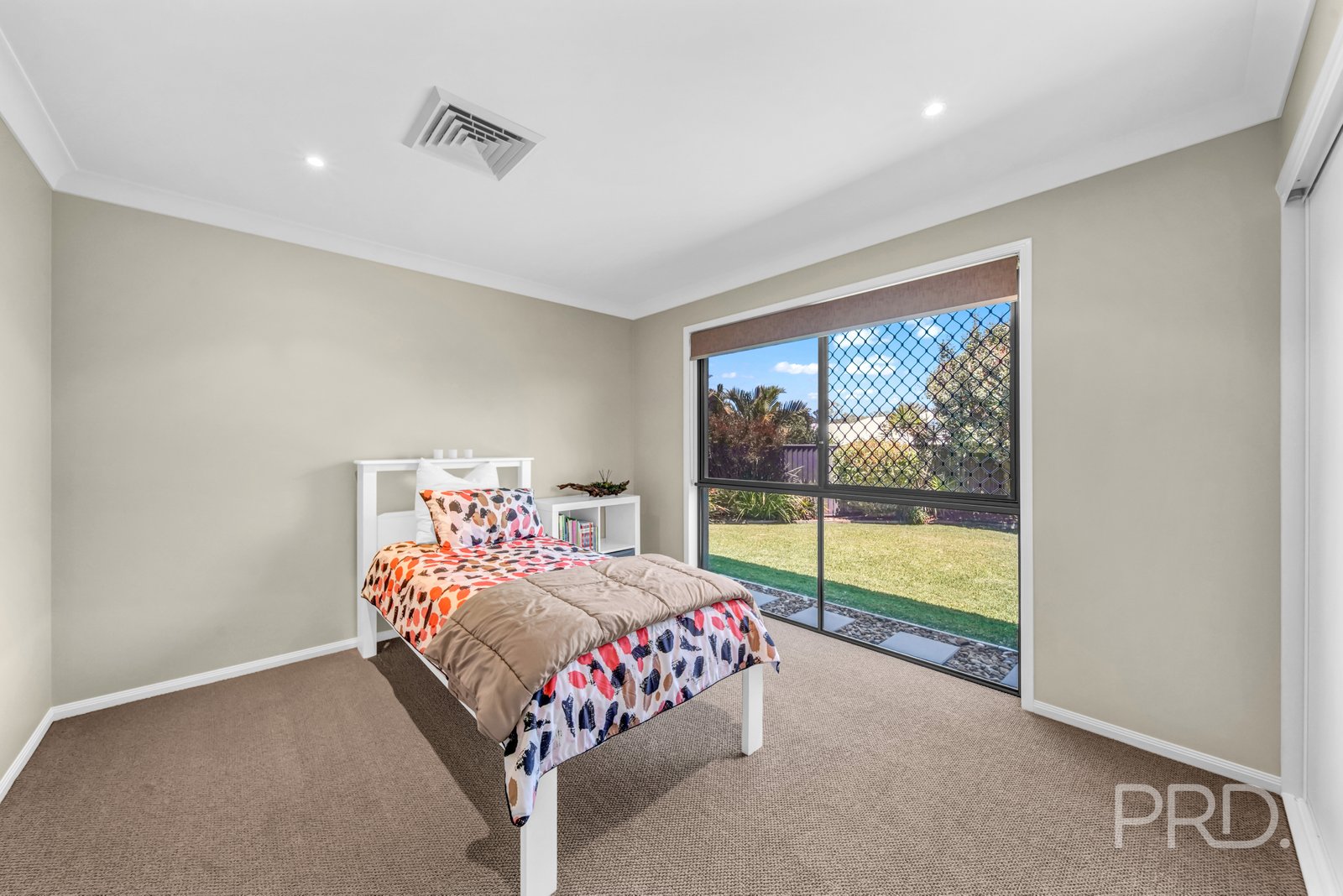 8 BEDDOE Street THORNLANDS 29