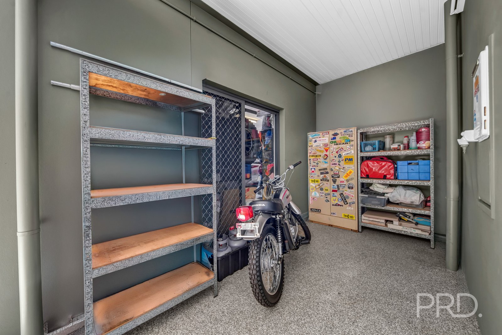 8 BEDDOE Street THORNLANDS 34