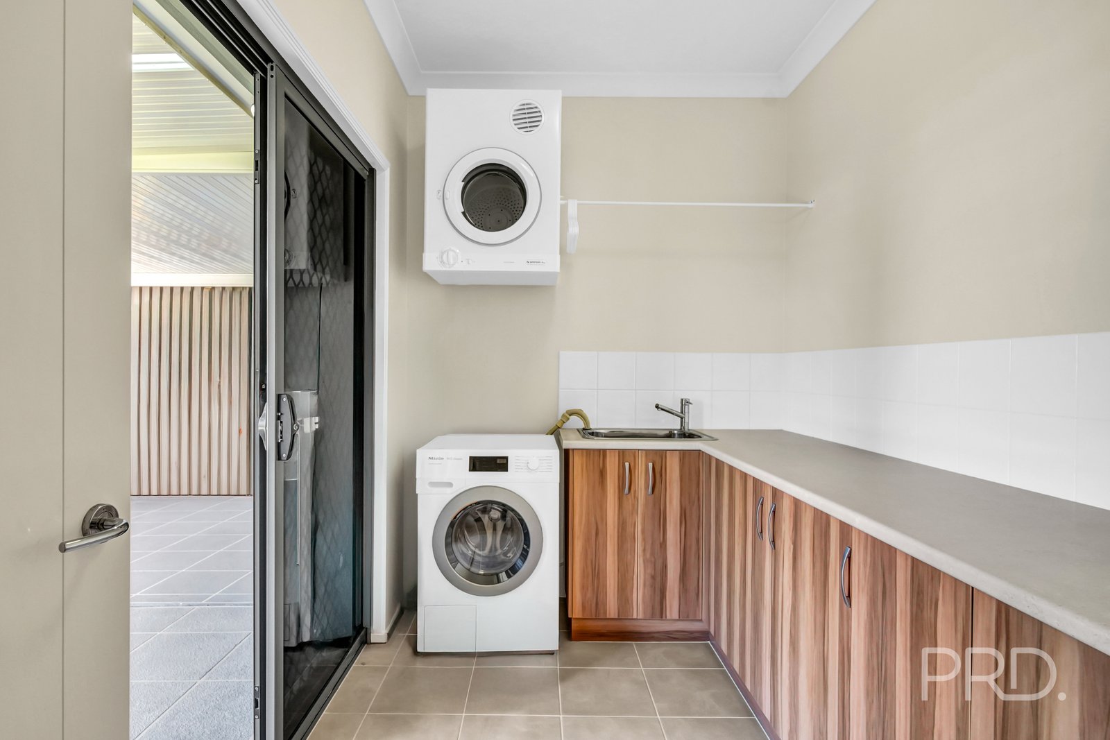 8 BEDDOE Street THORNLANDS 35