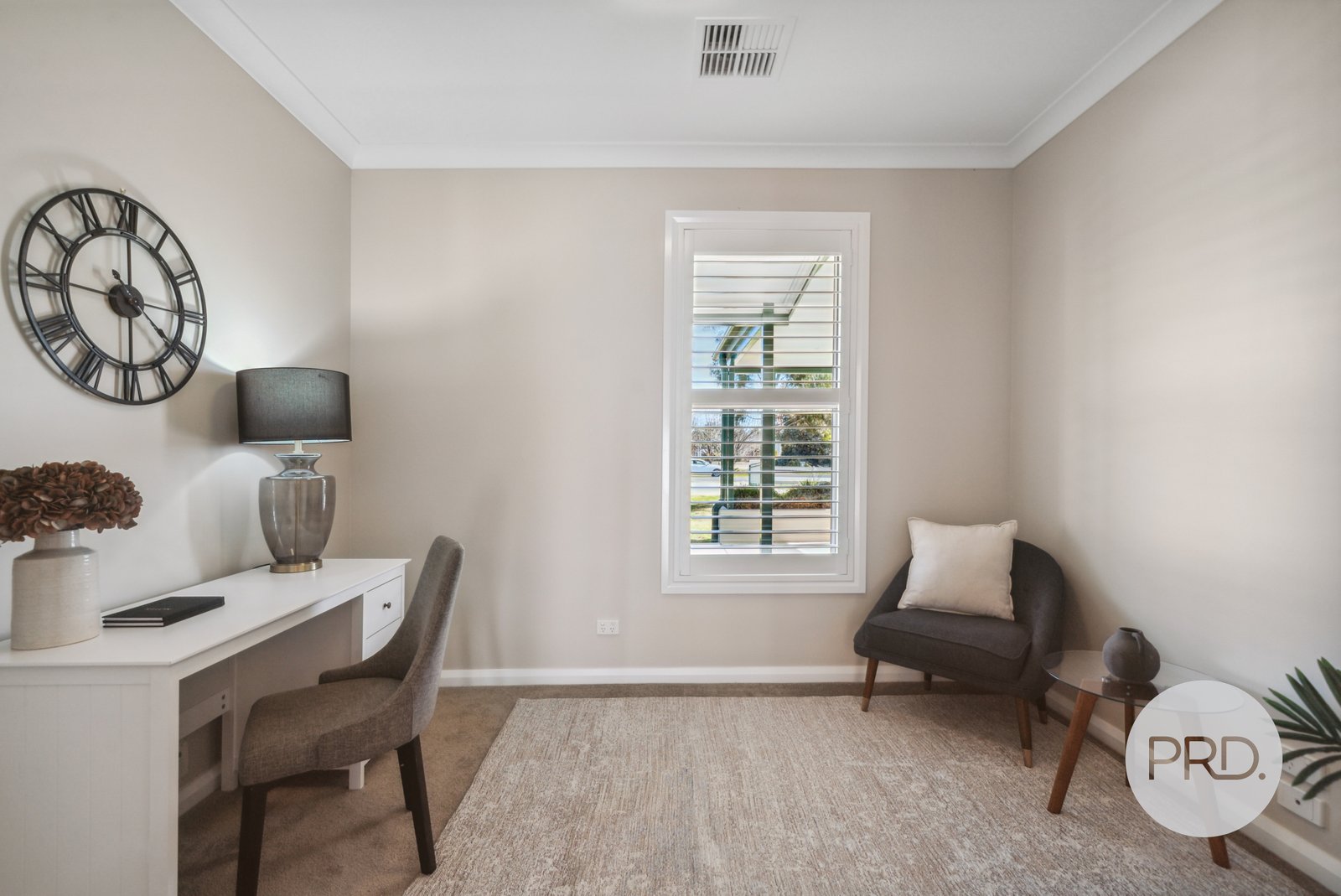 8 Bell Gum Place LAKE ALBERT 6