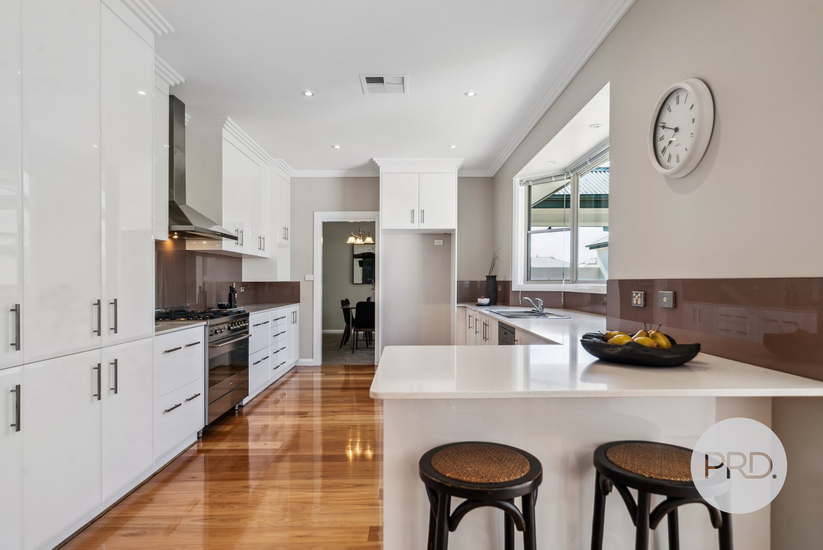 8 Bell Gum Place LAKE ALBERT 9