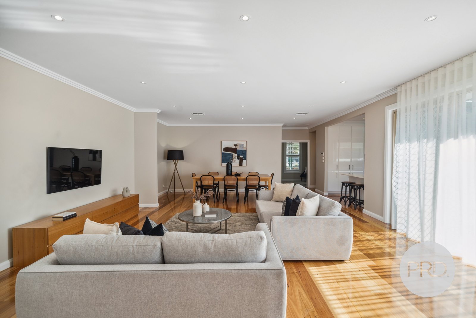 8 Bell Gum Place LAKE ALBERT 10
