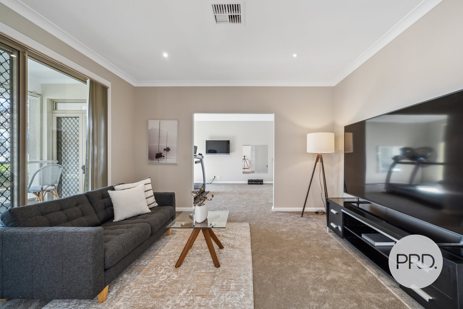 8 Bell Gum Place LAKE ALBERT 14