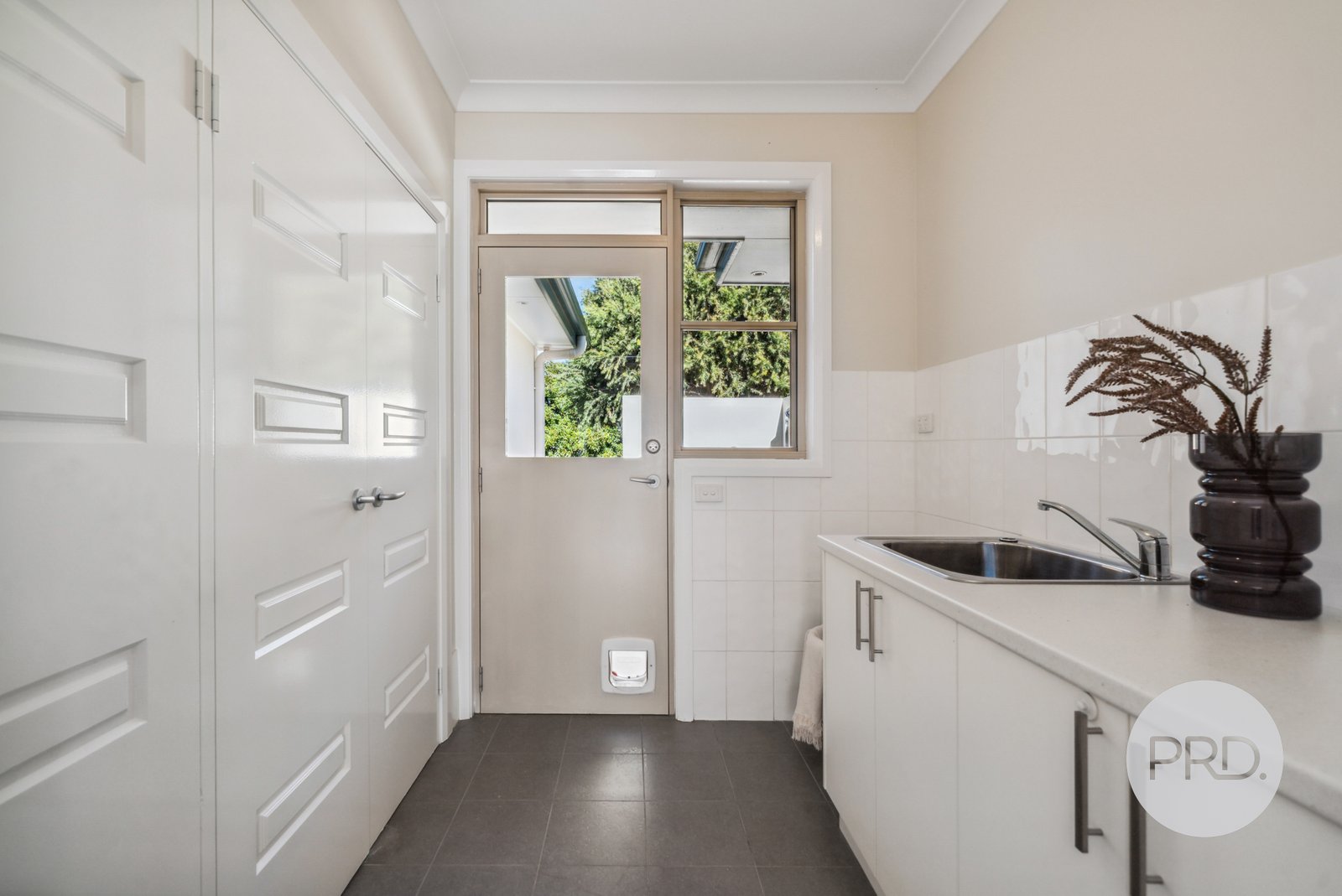 8 Bell Gum Place LAKE ALBERT 19