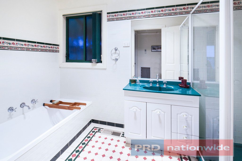 8 Bell Street CRESWICK 9