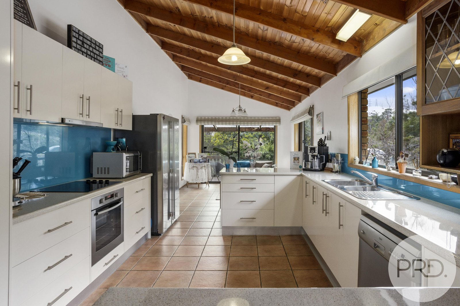 8 Bellemont Court GEILSTON BAY 11