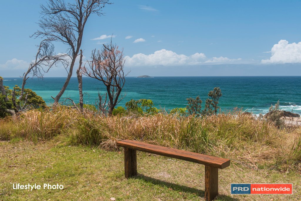 8 Bellevue Drive KORORA 16