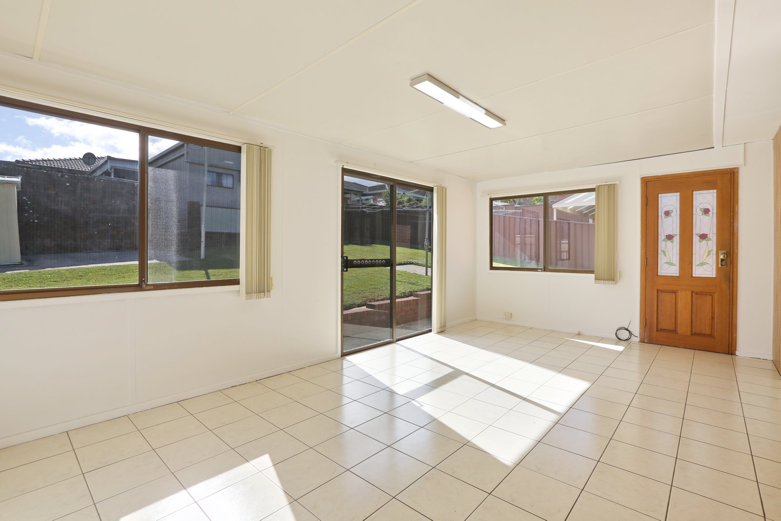 8 Belmont Road DAPTO 5