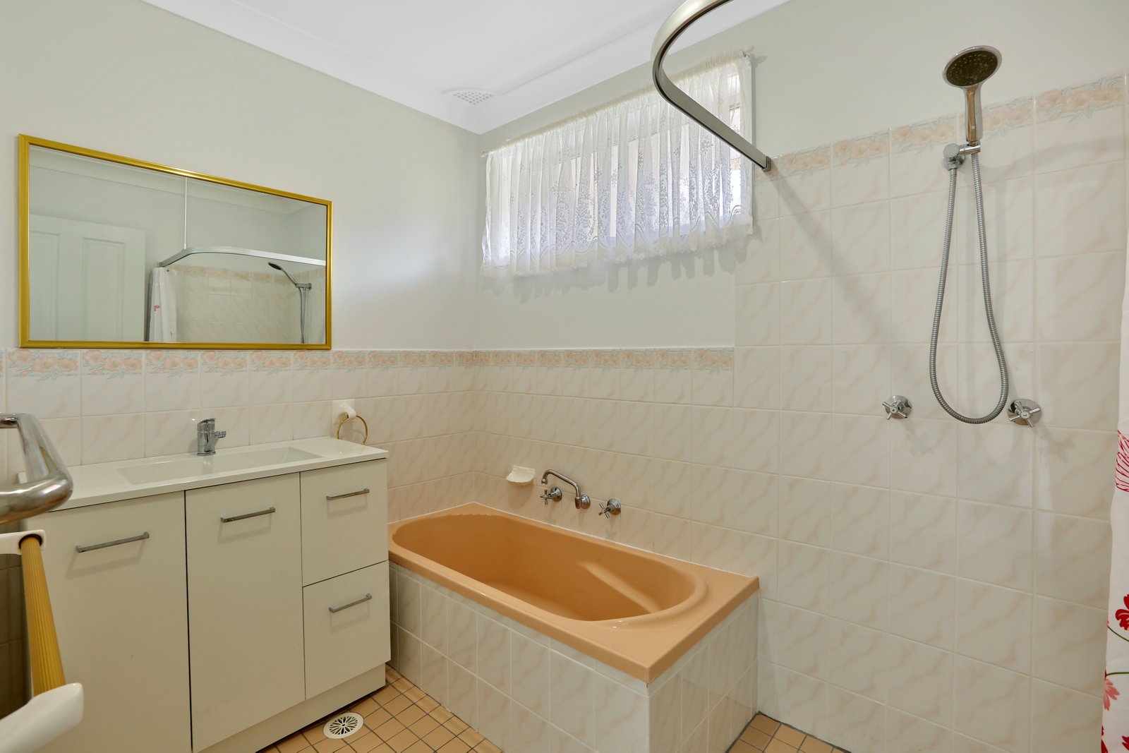 8 Belmont Road DAPTO 7