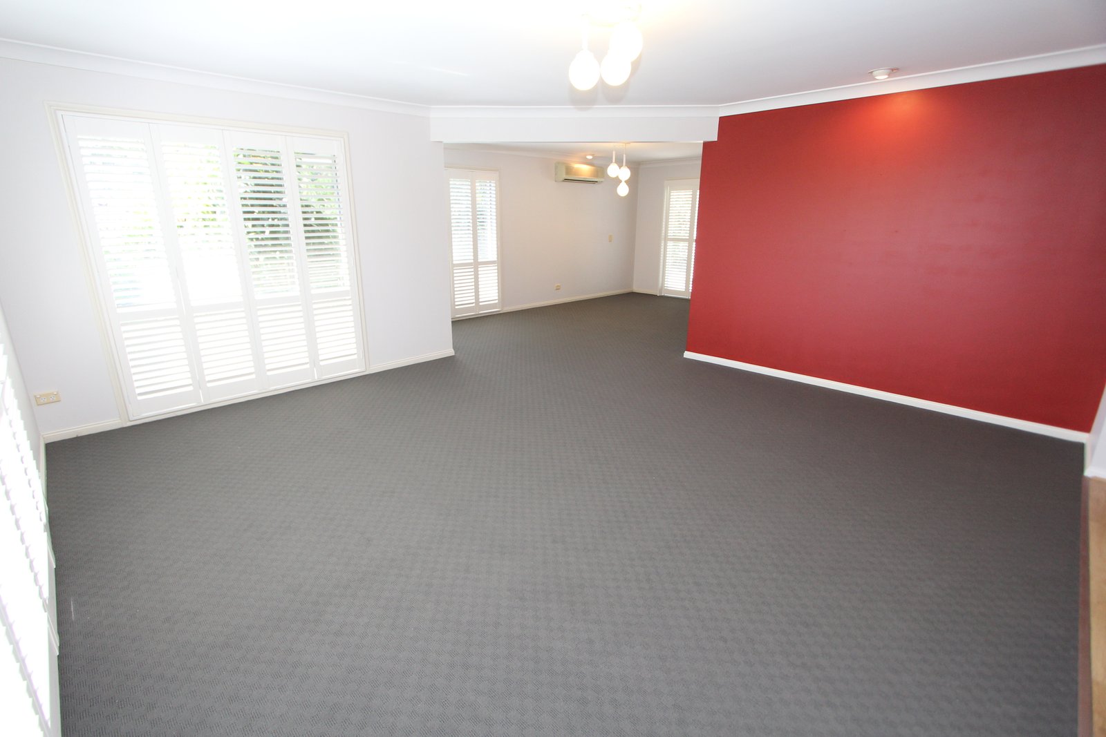 8 Benalla Court PARKWOOD 6