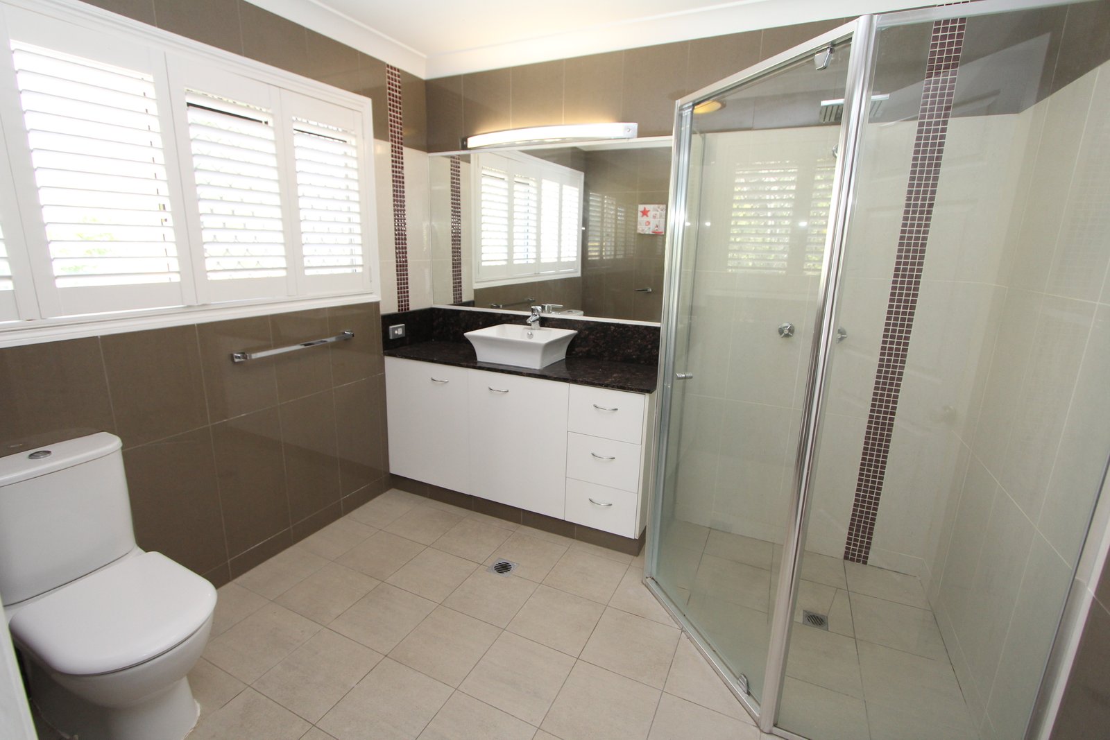 8 Benalla Court PARKWOOD 11