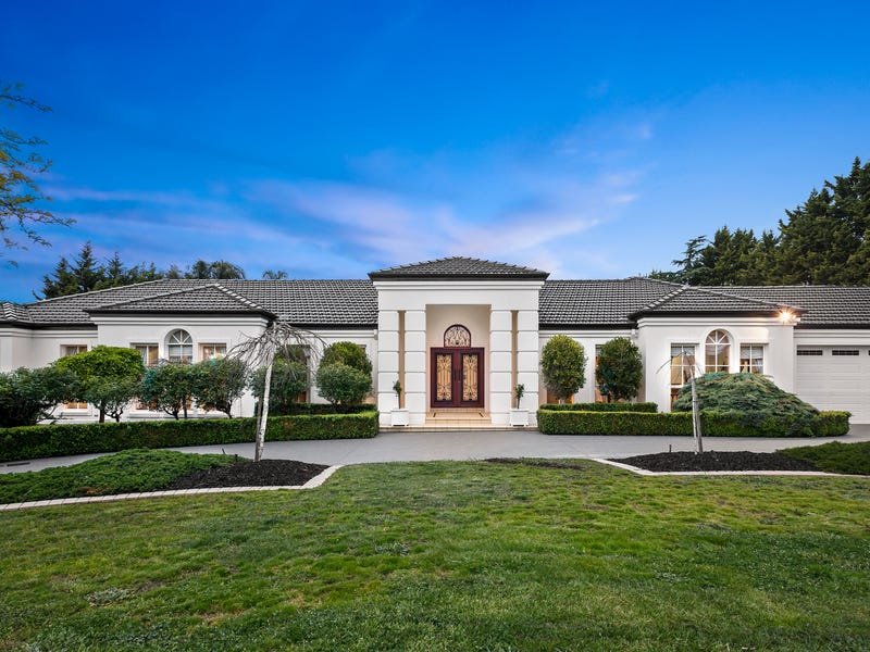 Real Estate and Property in 8 Bernarra Court, Donvale, VIC