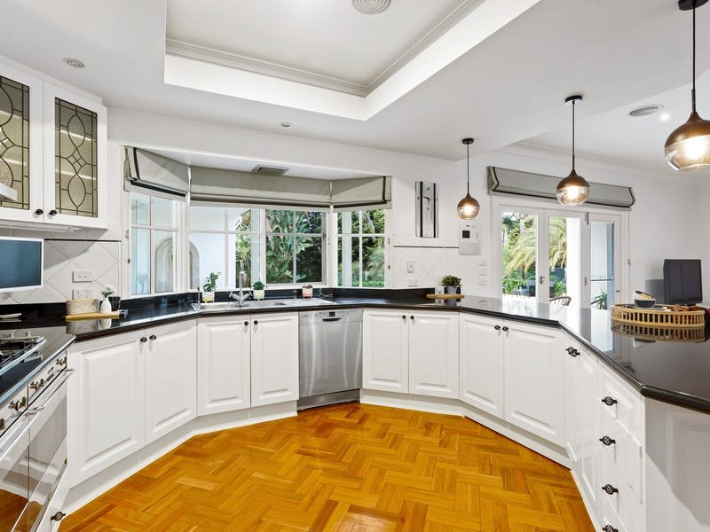 Real Estate and Property in 8 Bernarra Court, Donvale, VIC