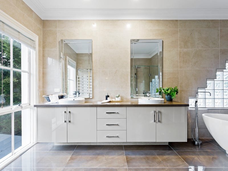 Real Estate and Property in 8 Bernarra Court, Donvale, VIC