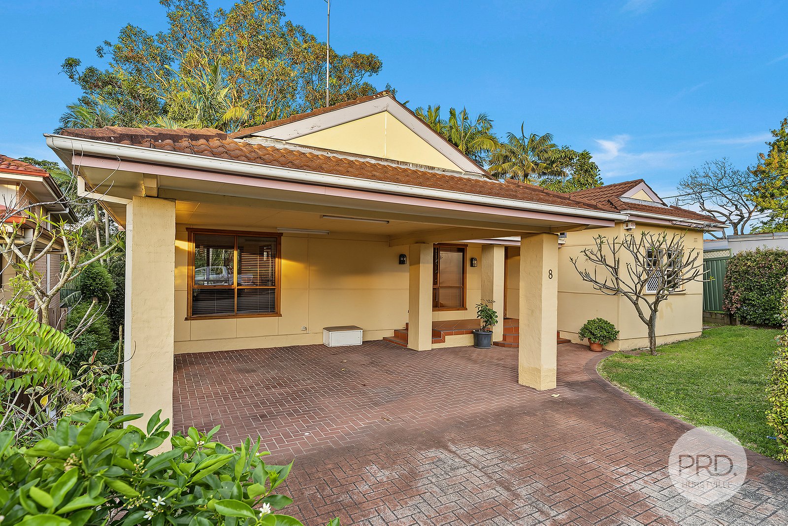 8 Betts Avenue BLAKEHURST 1