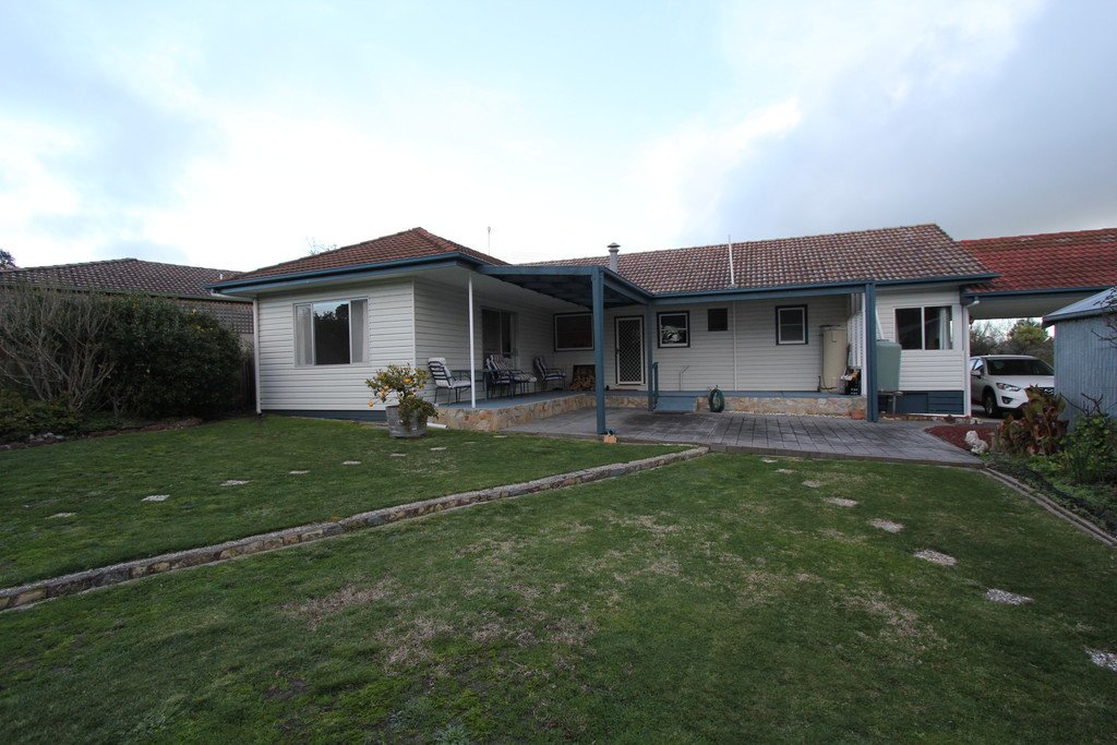 8 Blake Street SKIPTON 13