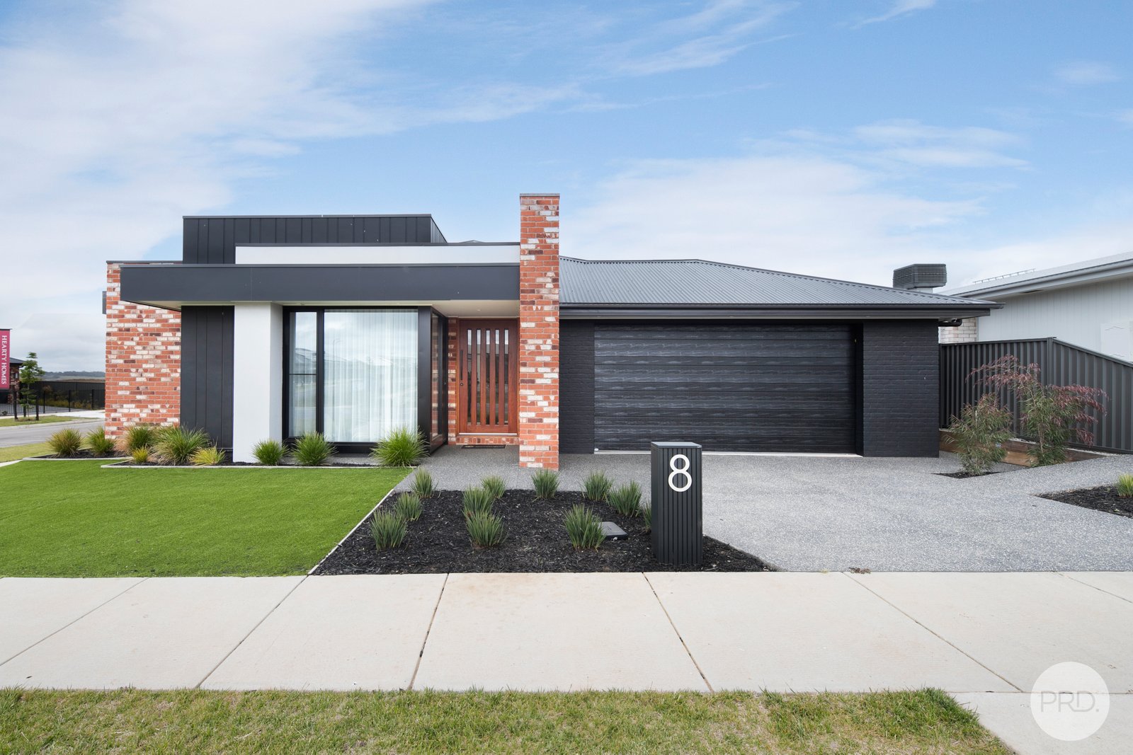 8 Blomeley Drive LUCAS 1