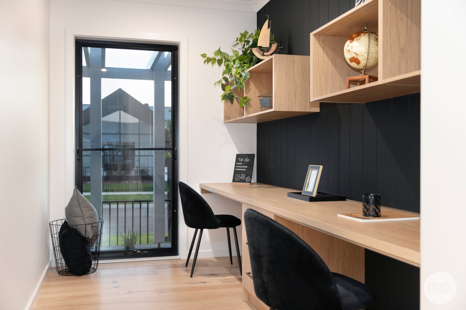 8 Blomeley Drive LUCAS 6