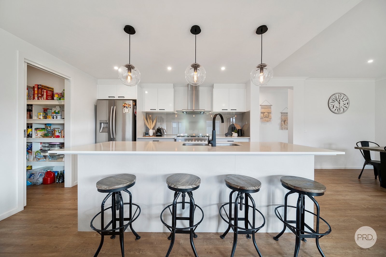 8 Bluestone Street HUNTLY 4