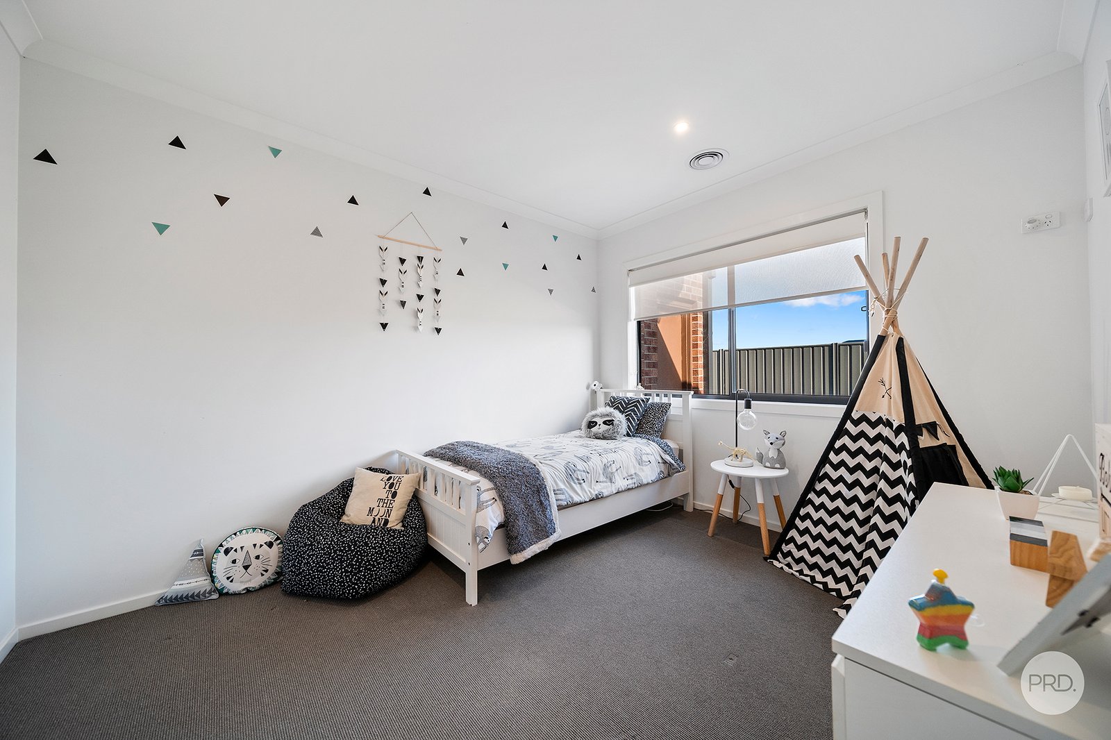 8 Bluestone Street HUNTLY 11