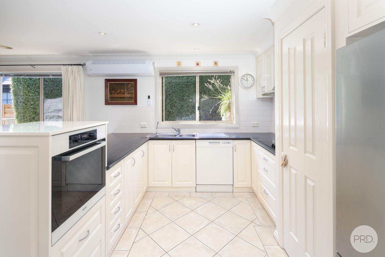 8 Boak Avenue MOUNT HELEN 4