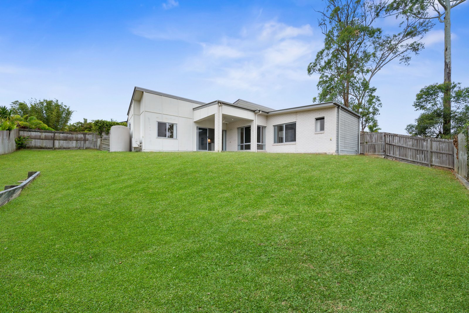 8 Bodega Street MOUNT COTTON 10