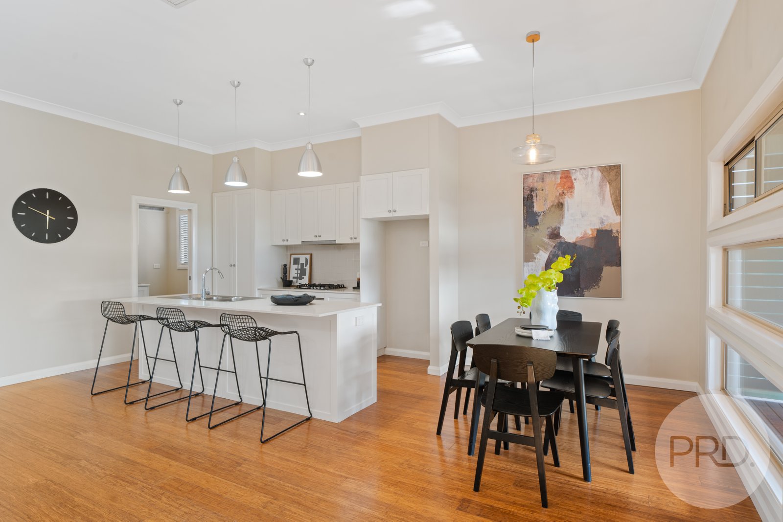 8 Bolton Street WAGGA WAGGA 9