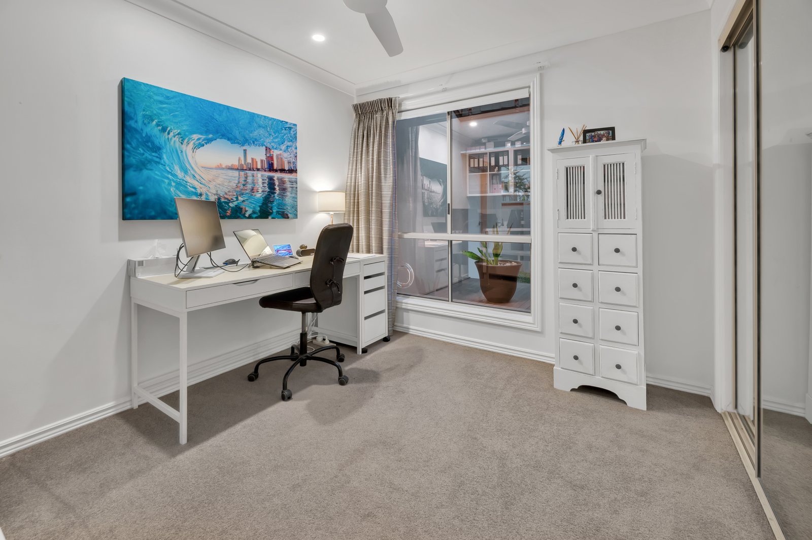 8 Bon Aire Court CLEAR ISLAND WATERS 19