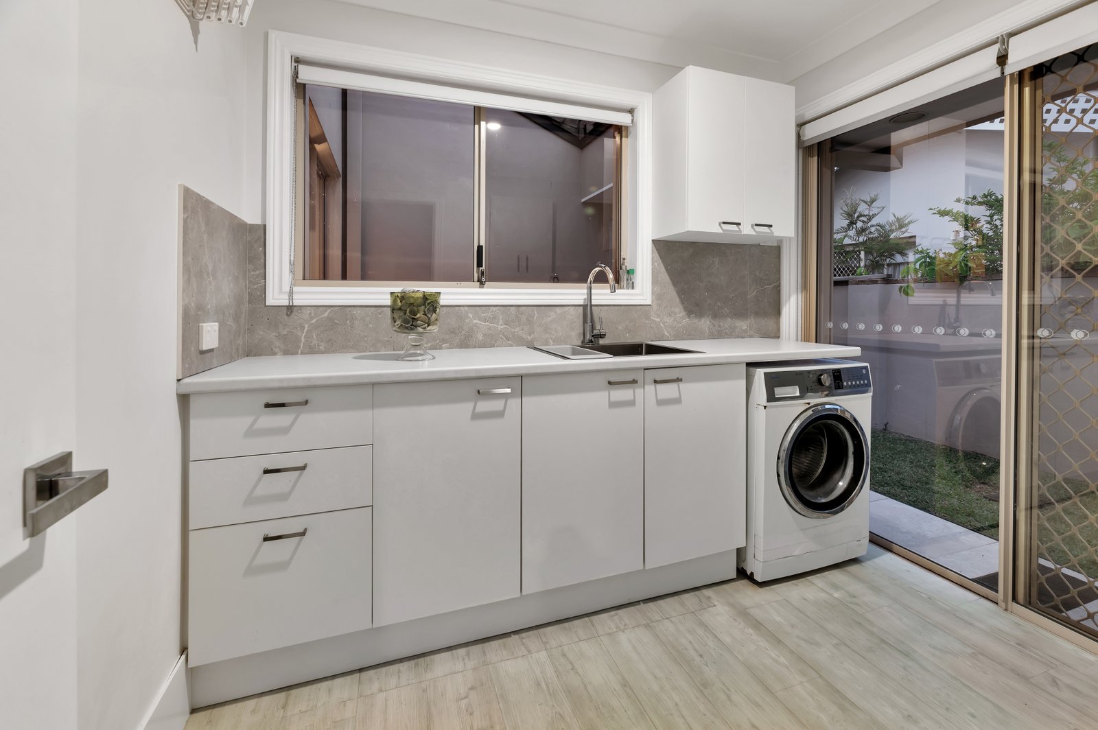 8 Bon Aire Court CLEAR ISLAND WATERS 20