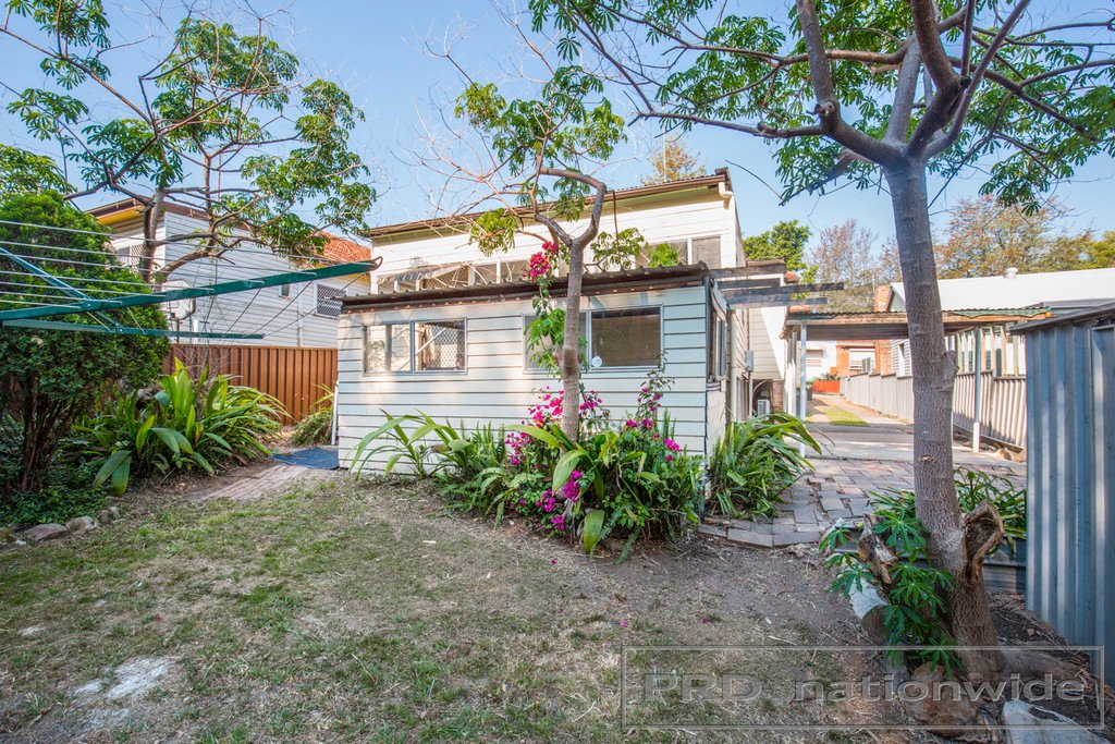 8 Bonar Street MAITLAND 16