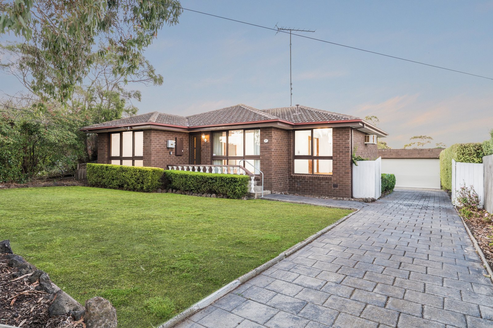 Gallery: 8 Boolarong Drive